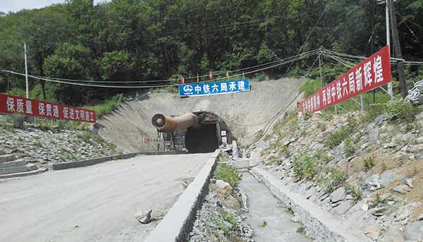 输水隧道供、排水工程